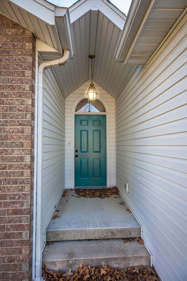 106 Bres Ct, Carl Junction, MO 64834 - photo 2