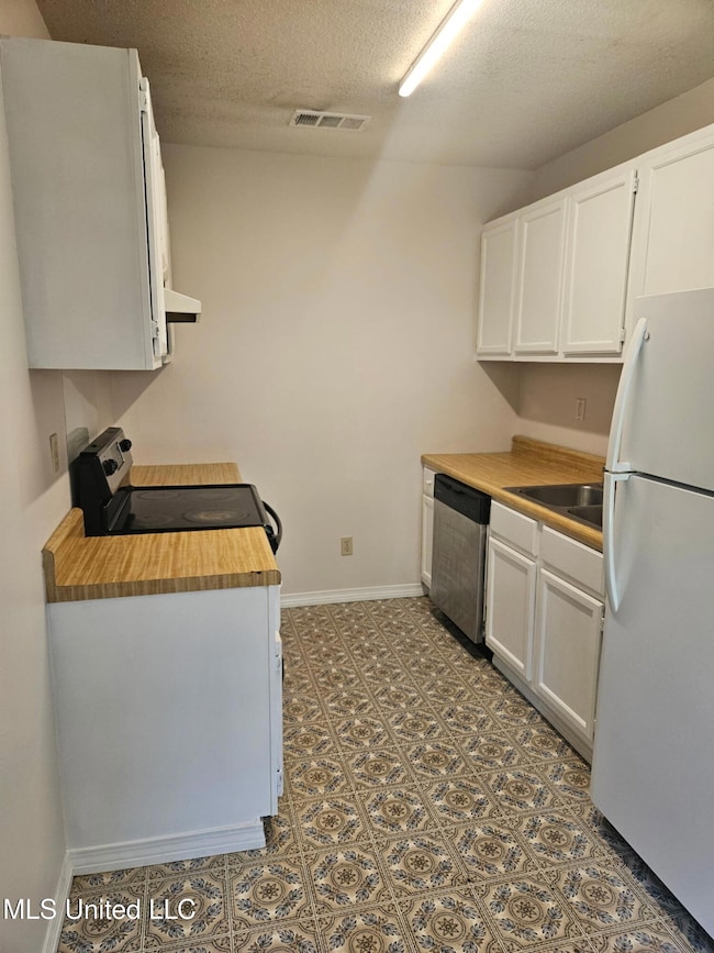 Bert E - Kitchen
