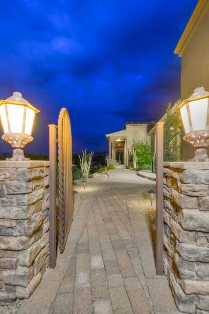003_Front Entry