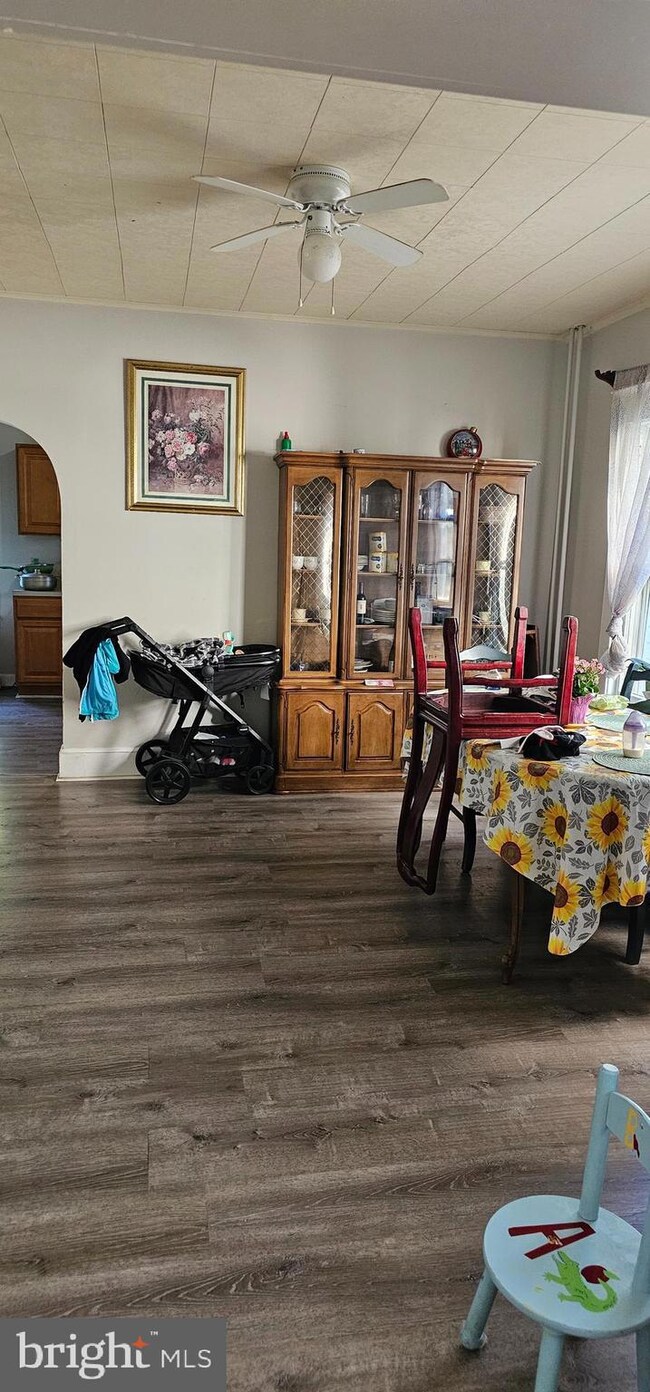 1426 Stuyvesant Ave, Trenton, NJ 08618 - photo 3