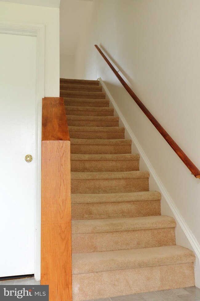 5077 W Woodmill Dr, Wilmington, DE 19808 - photo 3