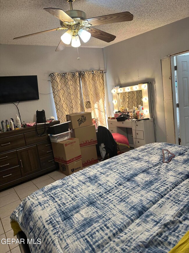 400 Valle Pintoresco Dr, El Paso, TX 79927 - photo 6