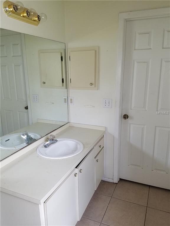 Unit A - Master Bathroom