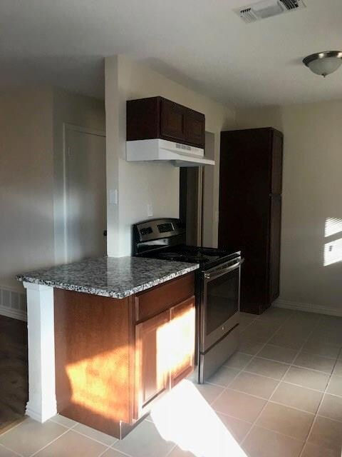 522 Billie Ruth Ln, Hurst, TX 76053 - photo 3