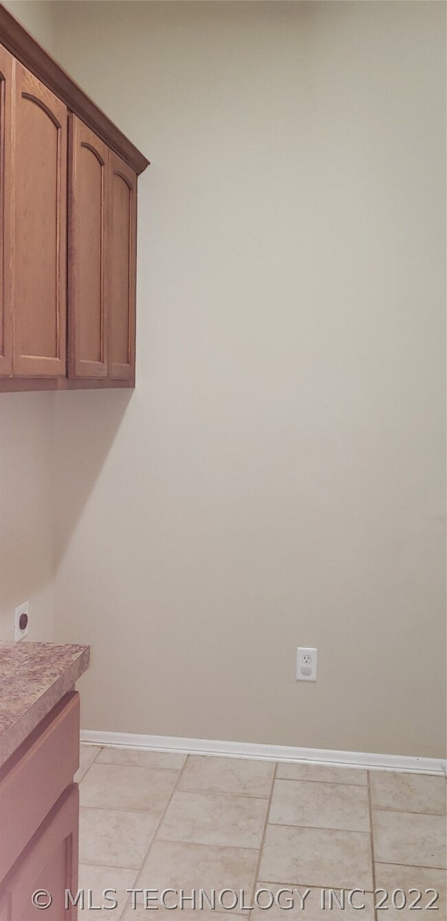 4700 S Poplar Ave, Broken Arrow, OK 74011 - photo 6