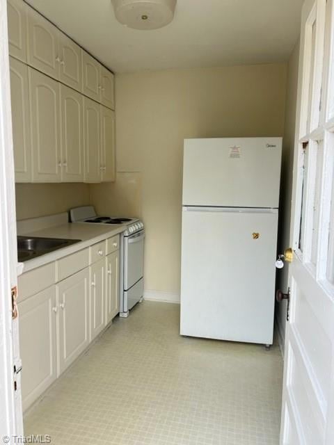 611 Maple Ave unit R, Reidsville, NC 27320 - photo 3