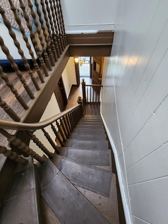 267 Forrest St, Jersey City, NJ 07304 - photo 4