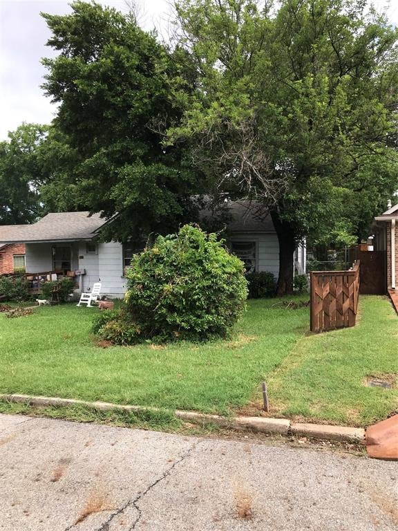 1017 W Johnson St, Denison, TX 75020 - photo 7