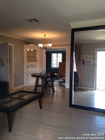 211 Colton Dr, San Antonio, TX 78209 - photo 3