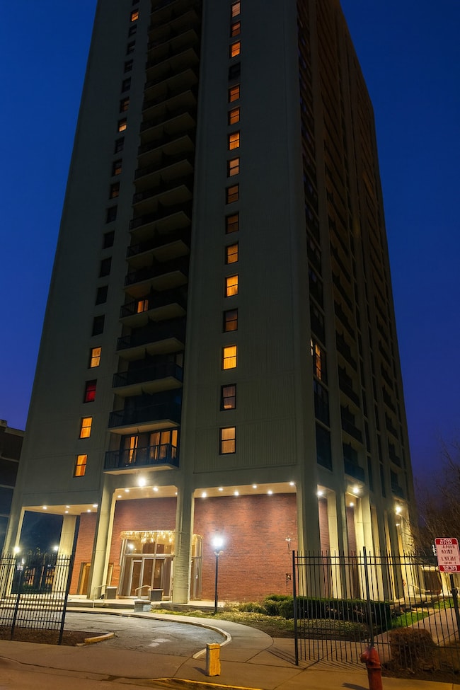 South Commons unit 2209, Chicago, IL 60616 - photo 5