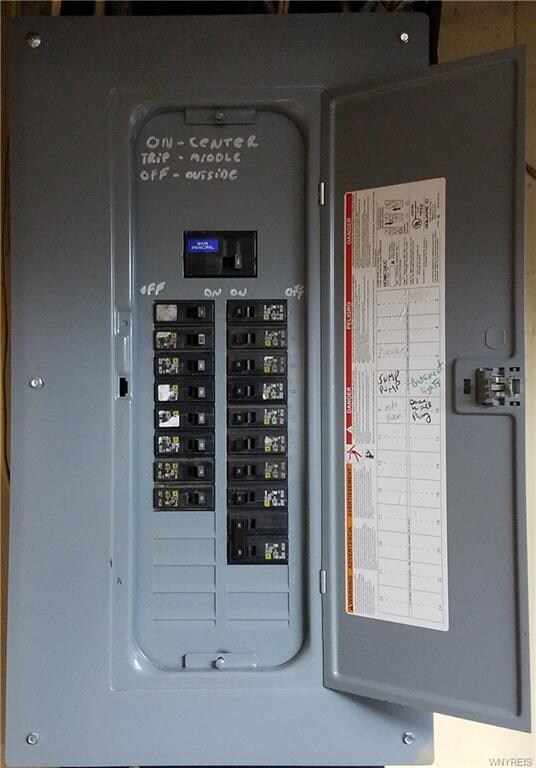 1596 Nash Rd, North Tonawanda, NY 14120 - photo 2