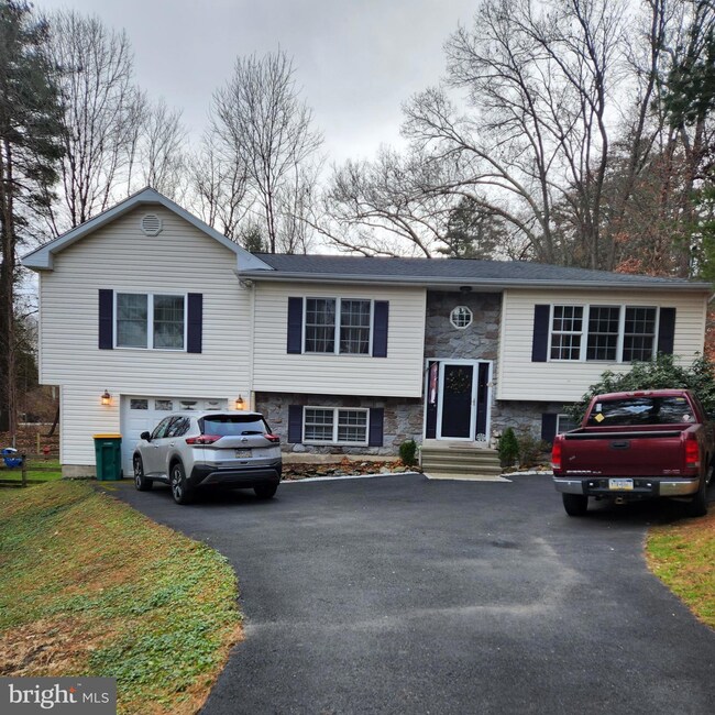 228 Wilbur Bloom Blvd, East Stroudsburg, PA 18302 MLS PAMR2003038