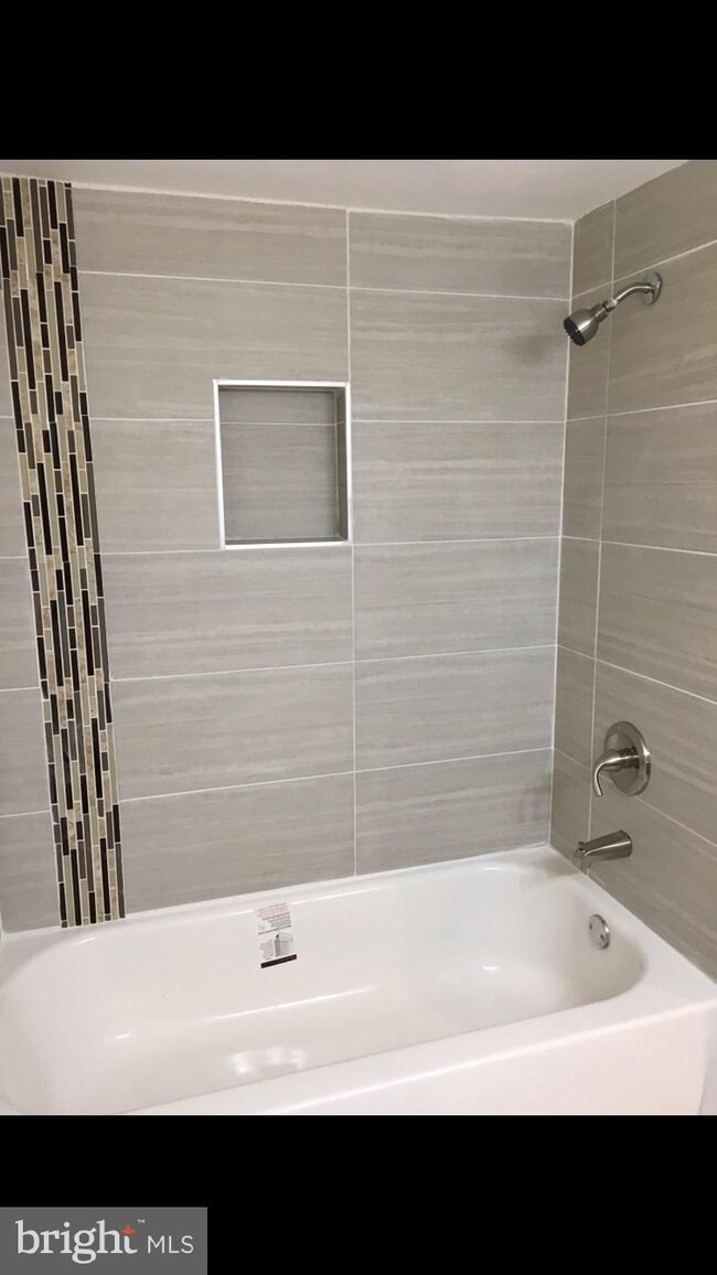 5203 Annapolis Rd, Bladensburg, MD 20710 - photo 6