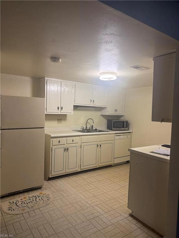 381 Circuit Ln unit D, Newport News, VA 23608 - photo 2