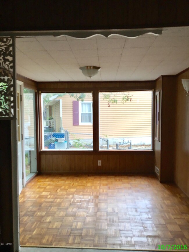 901 Barn St, Jacksonville, NC 28540 - photo 5