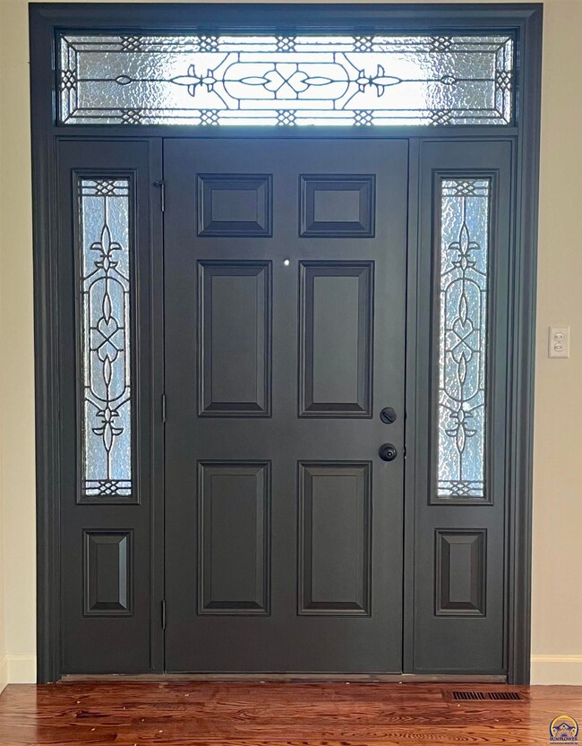 8012 SW 28th Cir, Topeka, KS 66614 - photo 3