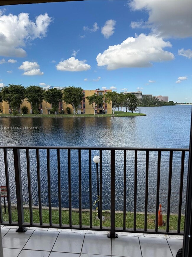 4705 NW 7th St unit 2087, Miami, FL 33126 - photo 5