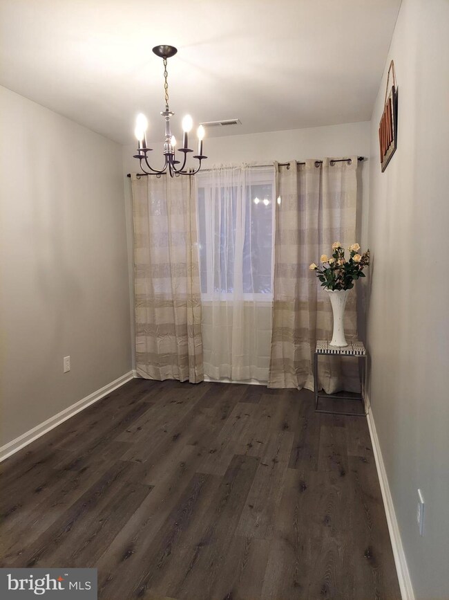 1056 Brinker Dr, Hagerstown, MD 21740 - photo 6