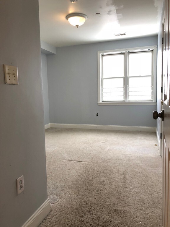 18 Brinton St unit 2, Roxbury, MA 02119 - photo 5