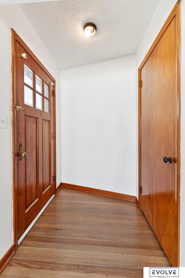 4106 S 40th Ave, Omaha, NE 68107 - photo 3