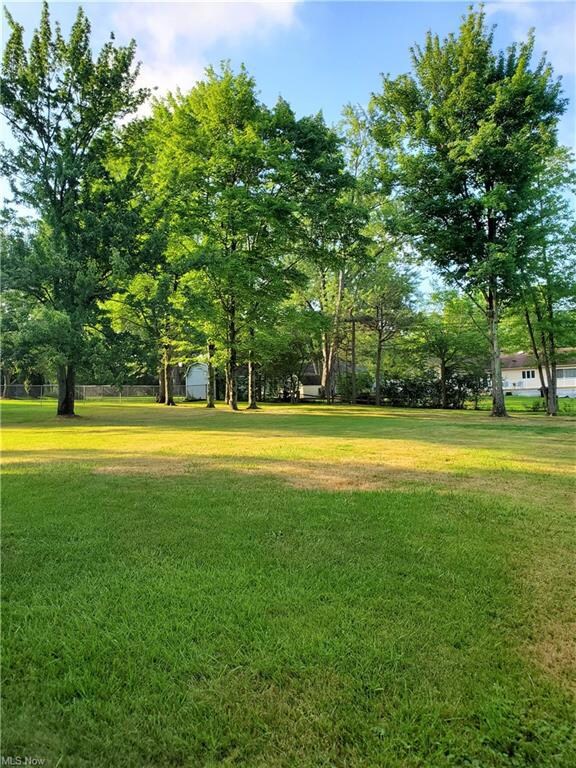 236 Eldridge Rd, Aurora, OH 44202 - photo 3