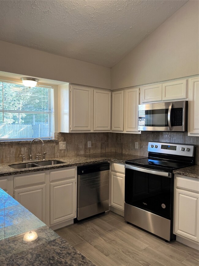 4910 Glendower Dr, Spring, TX 77373 - photo 2