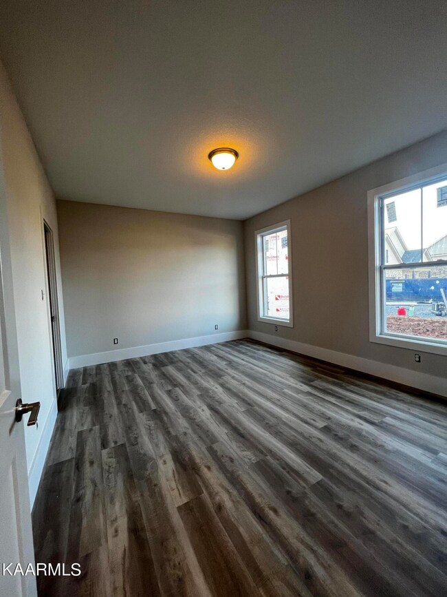 12500 Tangle Crest Ln, Knoxville, TN 37932 - photo 5