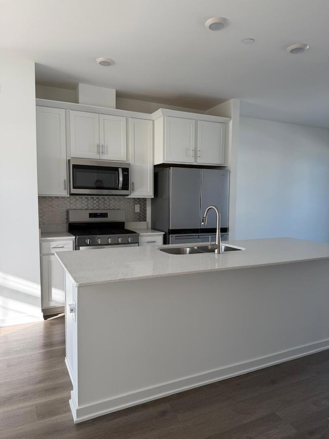 2167 Yellowstone Blvd, Mundelein, IL 60060 - photo 3