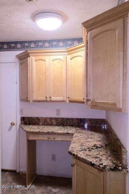 6905 Magdelena Dr, Jacksonville, FL 32210 - photo 6