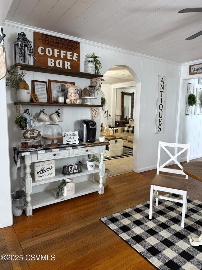 9. Dining Room 3