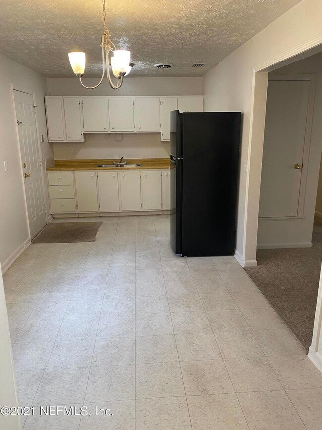 4024 Packard Dr, Jacksonville, FL 32246 - photo 6