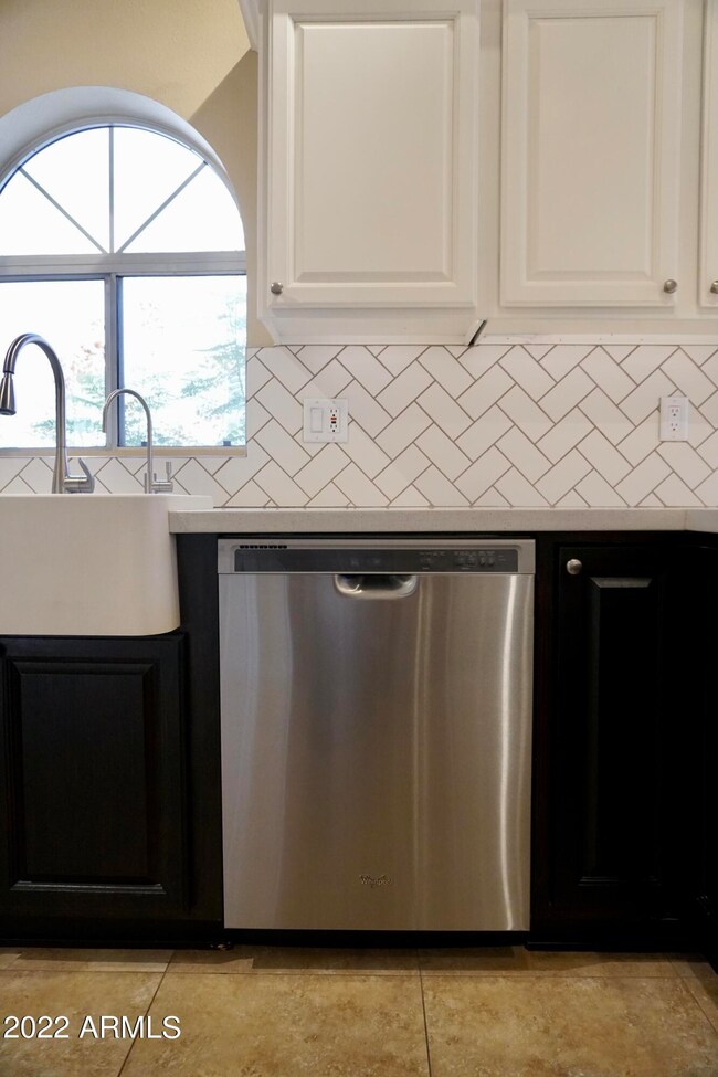 11564 W Mule Deer Ct unit 1, Surprise, AZ 85378 - photo 7