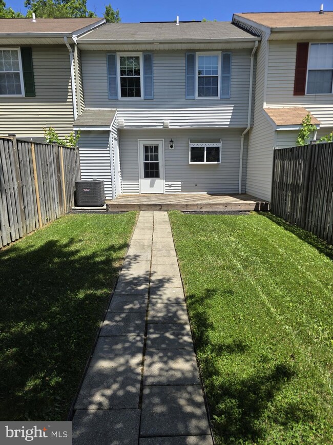 6321 Deerwood Ct, Waldorf, MD 20603 - photo 3