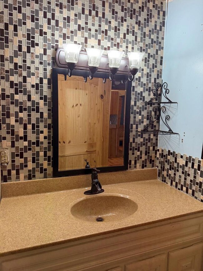 408 Jamison St SW, Abingdon, VA 24210 - photo 5