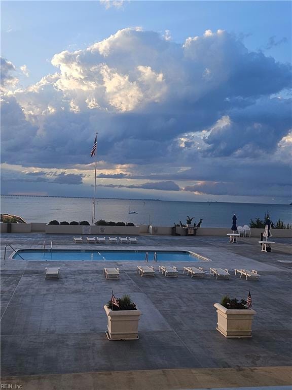 Harbour Gate unit 902, Virginia Beach, VA 23451 - photo 2