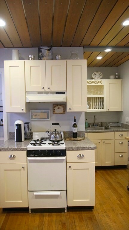 10 Henchman St unit 3M, Boston, MA 02113 - photo 4