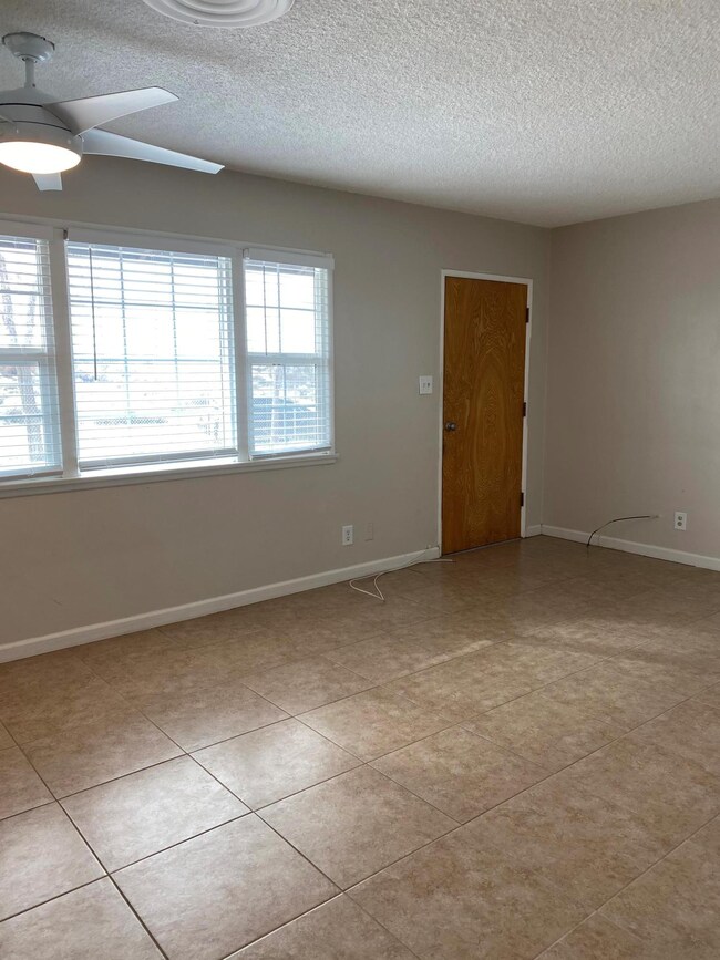 48835 120th St E, Lancaster, CA 93535 - photo 6