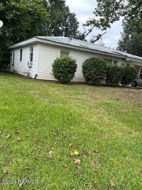 203 Carlton Side View