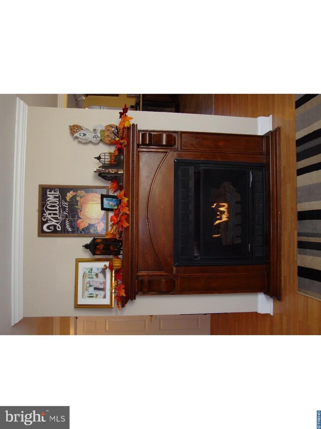 515 Haws Ln, Oreland, PA 19075 - photo 6