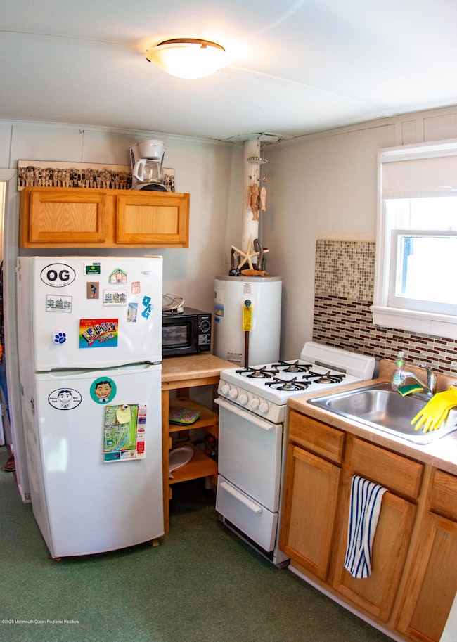 58 Asbury Ave unit C, Ocean Grove, NJ 07756 - photo 3