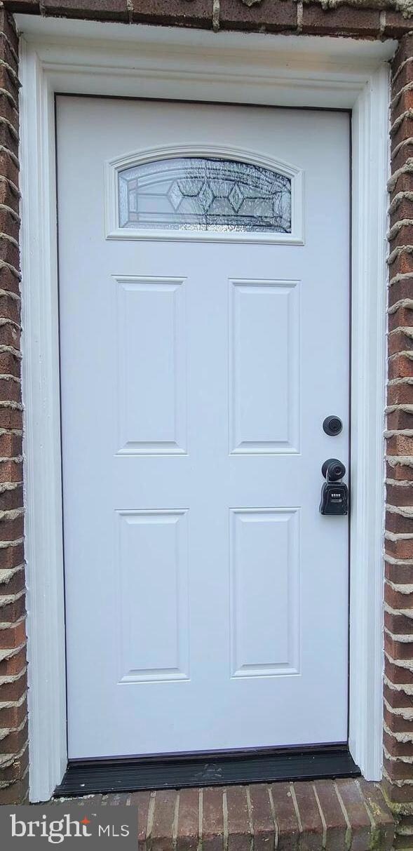 583 Manatawny St, Pottstown, PA 19464 - photo 2