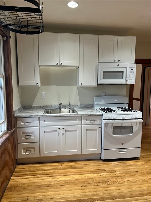 91 Landseer St unit 2, West Roxbury, MA 02132 - photo 2