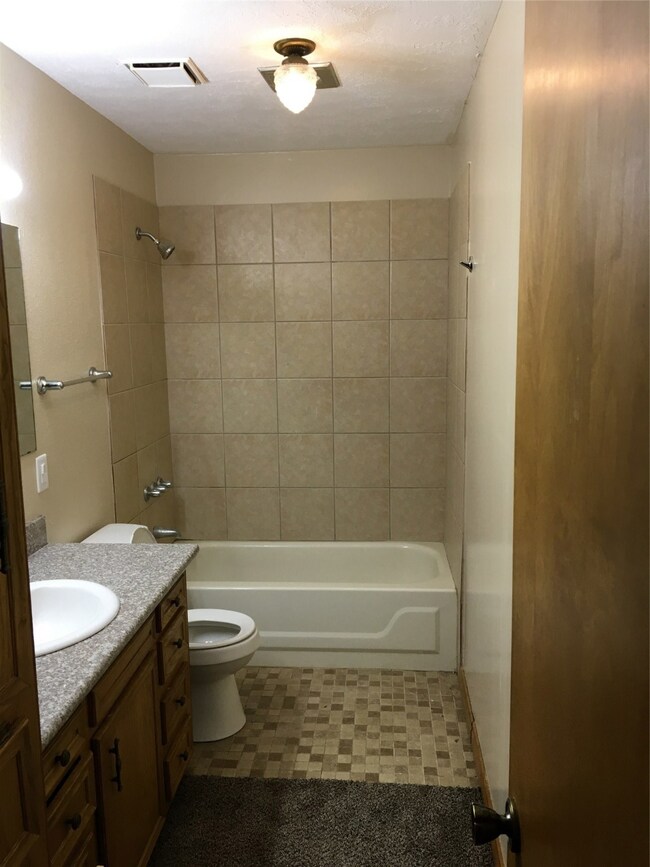 18803 Meadow Lark Ln, Tomball, TX 77377 - photo 6