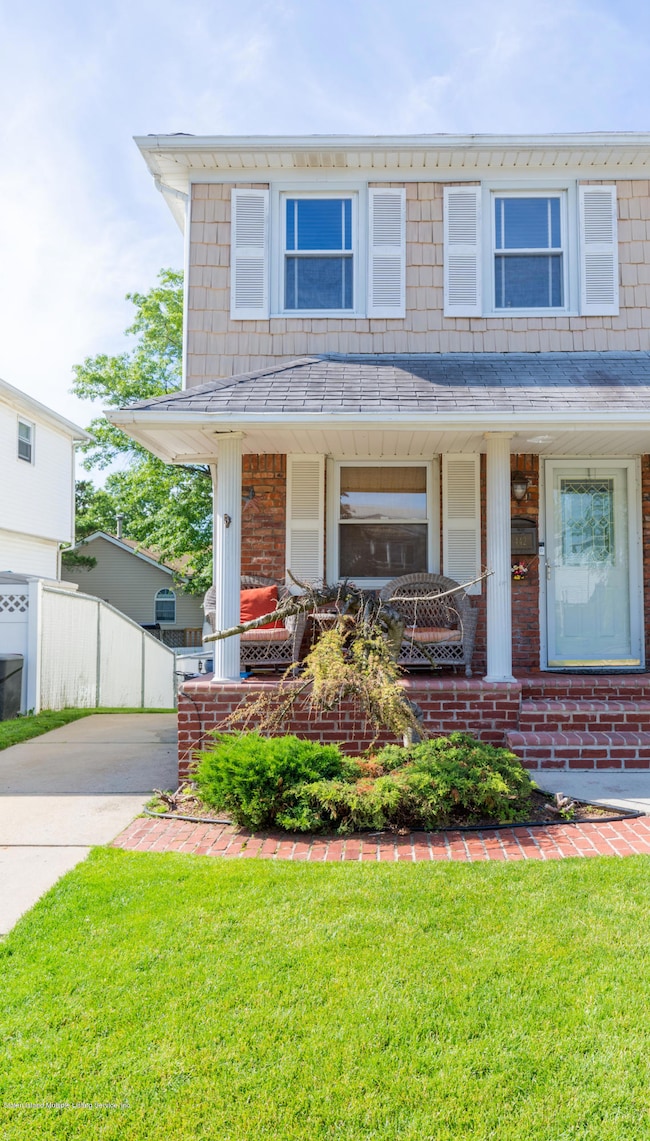 442 Barlow Ave, Staten Island, NY 10308 - photo 2