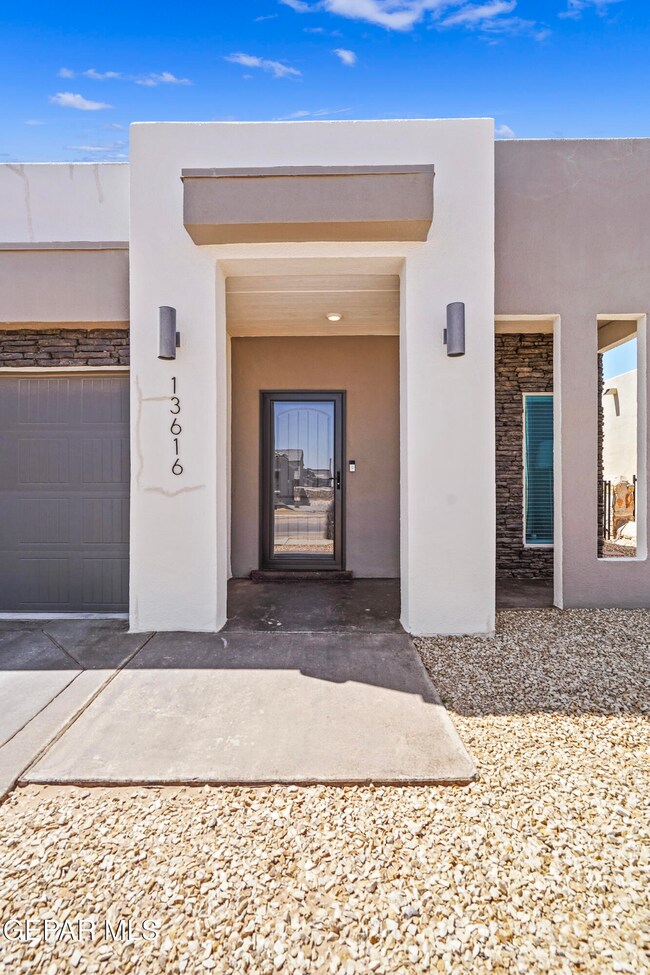 13616 Samlesbury Ave, Horizon City, TX 79928 - photo 4