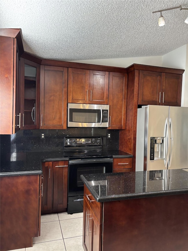 10400 SW 24th Ct, Miramar, FL 33025 - photo 4