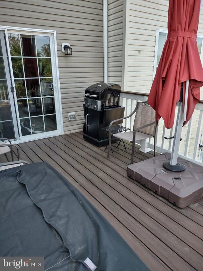 10379 Lantern Ln, Hagerstown, MD 21740 - photo 6