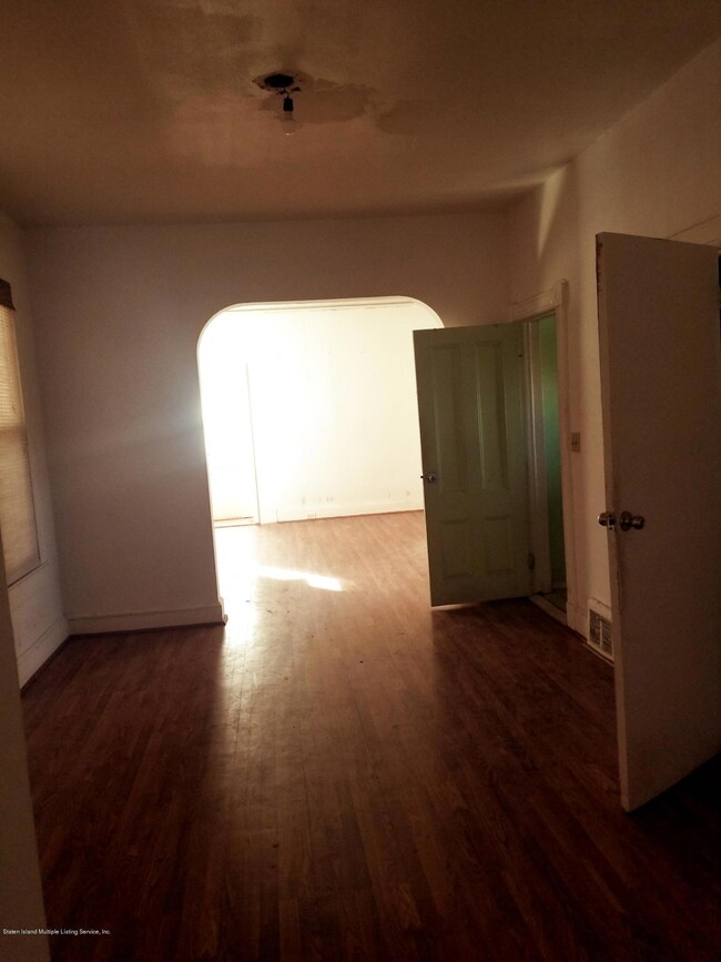 117 Innis St, Staten Island, NY 10302 - photo 3