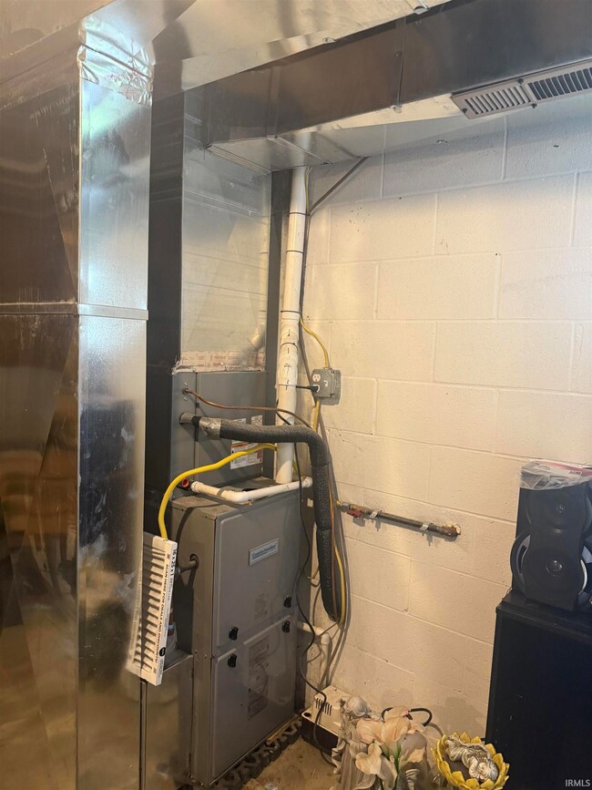 3774 W Albion Rd, Albion, IN 46701 - photo 5