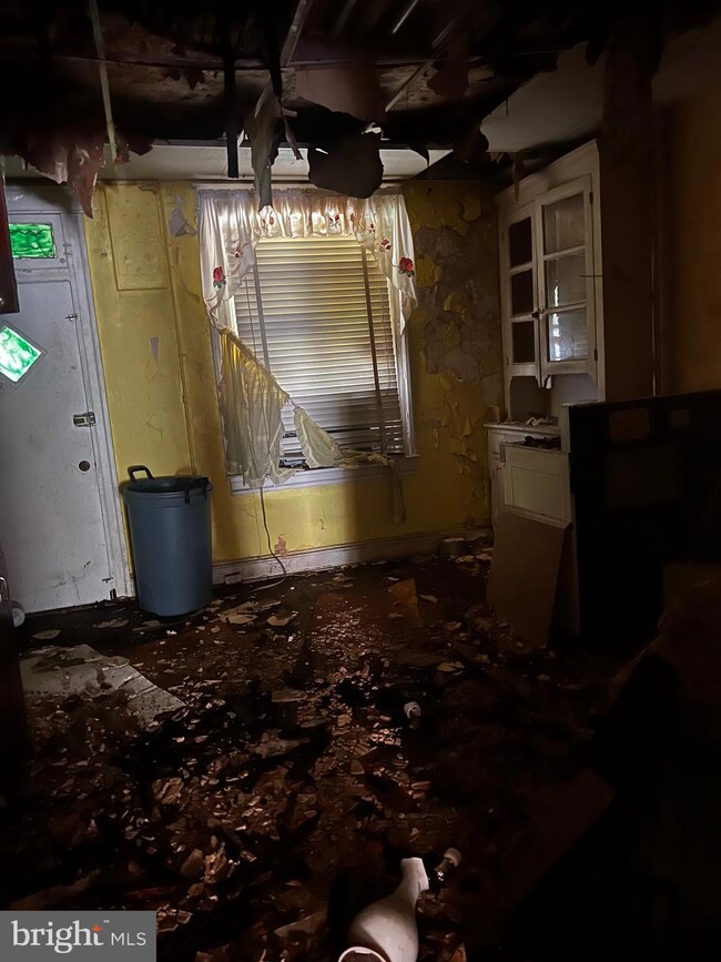 12 N Ashburton St, Baltimore, MD 21223 - photo 4